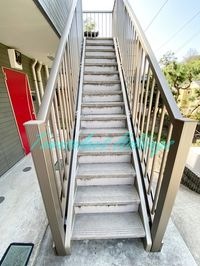 2階部分へ続く階段