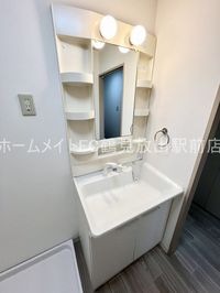 独立洗面台