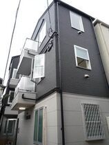 マーチ田端の外観