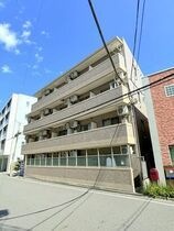 シャインハイツ秋津の外観