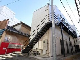 IL ROSSO町屋の外観