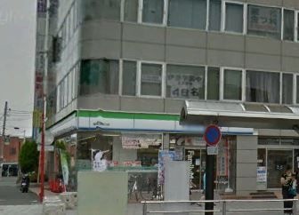 ファミリーマート蓮田駅東口店