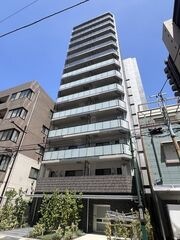 写真:クレストコート上野の外観