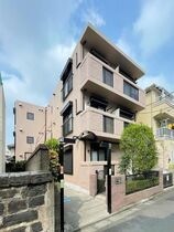 フォレスト イン コテージの外観
