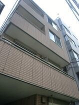 フェザンツ目白の外観