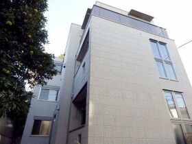 メゾンまつぼっくりの外観