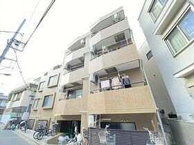 シャトール池袋本町の外観