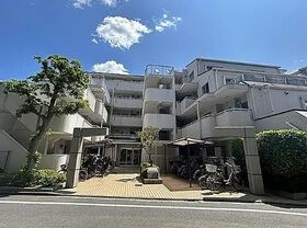 メイゾン小竹向原の外観