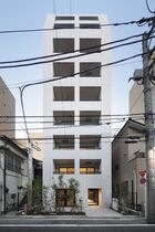 エストゥルースプラス西日暮里の外観