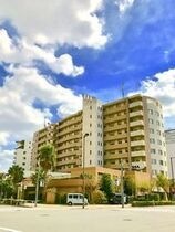 ロイヤルパークスシーサー南千住の外観