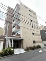 ウィステリアートの外観