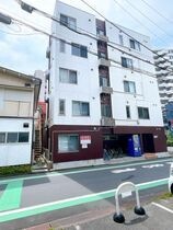 フェリオコート西日暮里の外観