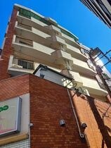 高田ビルの外観