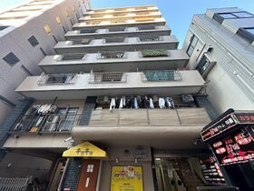 鶯谷マンション の外観