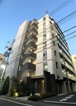 アルページュの外観