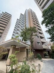 写真:アイランドシティヴェルデコート1区4番館の外観