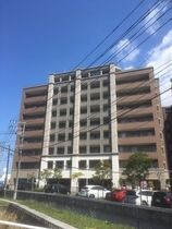 アーサー新宮コンドミオの外観