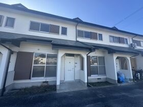グリーンハイツ田富の外観