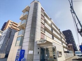 マクシーズ吉塚の外観