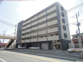 Y‘sマンション弐番館の外観