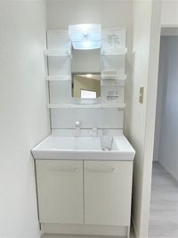 身支度も捗るシャワー付洗面化粧台