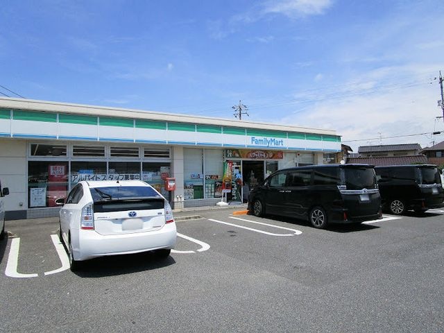 ファミリーマート 岡山内尾店