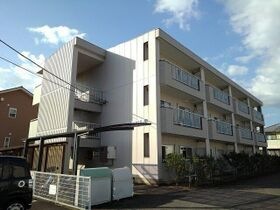 ロイヤル泉の外観