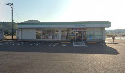 ファミリーマート 高松高田店