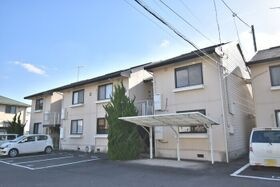 ファミールえんざ C棟の外観