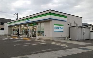 ファミリーマート高松小村店