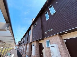 写真:アルヴィータB棟の外観