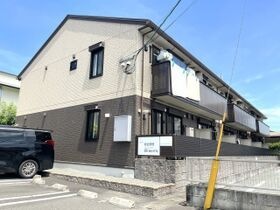 クレスト新地の外観