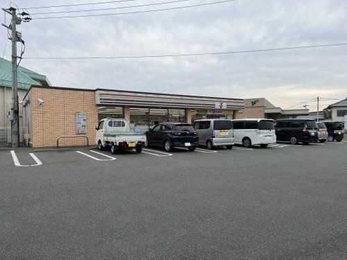 セブンイレブン 八代松高小学校前店