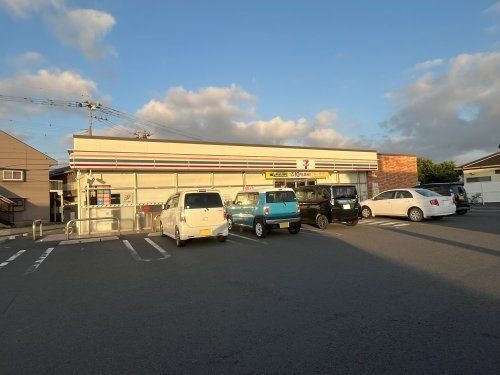 セブンイレブン 八代築添町店