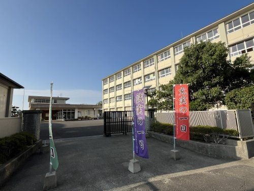 写真:八代市立第二中学校