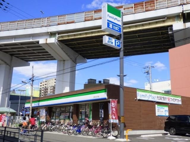ファミリーマート背戸口五丁目店