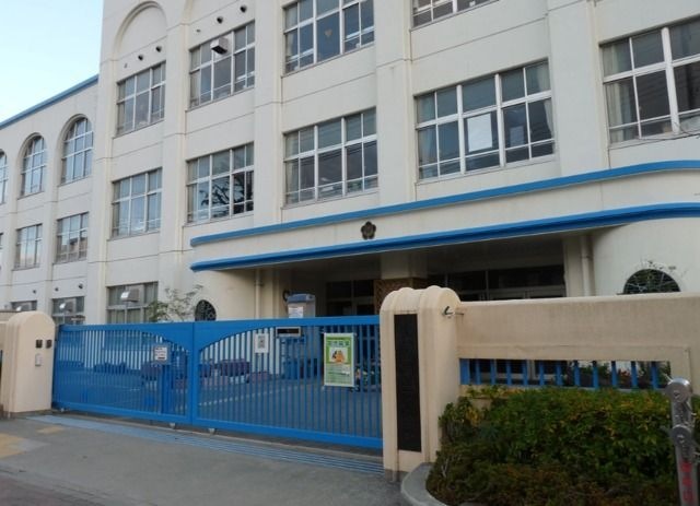 写真：神戸市立本山第二小学校