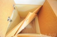 ベット脇の階段にも収納できます
