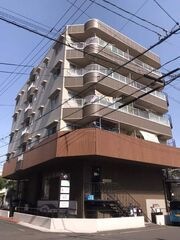 写真:クレスト明治町の外観
