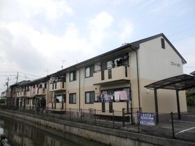 セジュール富士A棟の外観