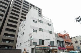 甲斐ビルの外観