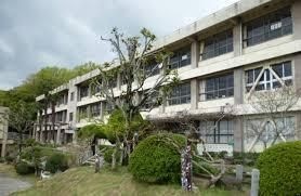 福山市立道上小学校
