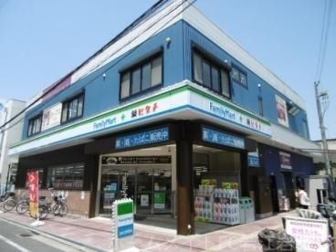 ファミリーマート薬ヒグチ岩田南店