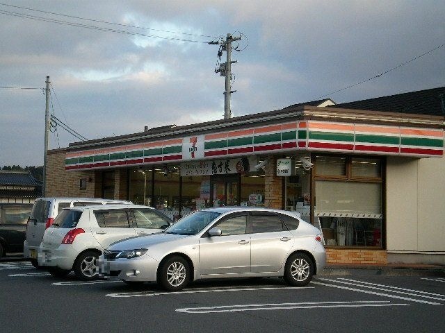 写真：セブン－イレブン　苫田鏡野町店