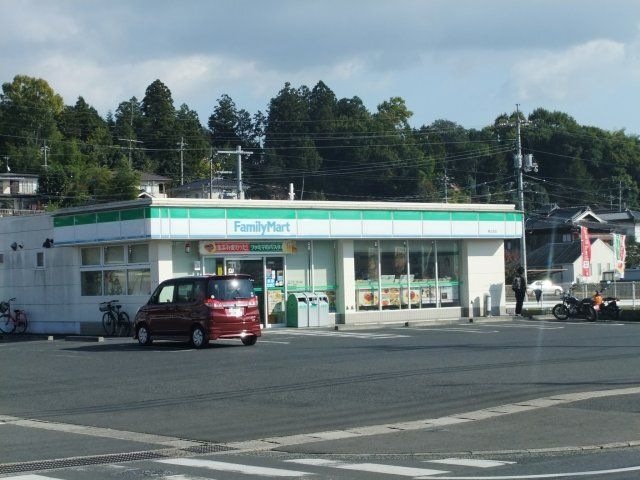 ファミリーマート 津山沼店