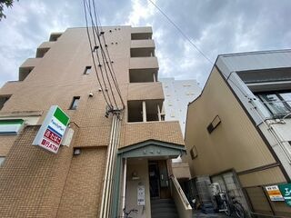 写真:秀明館の外観