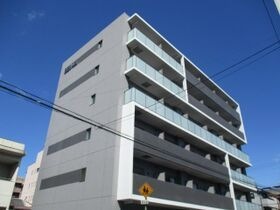 プロセルム上坂の外観