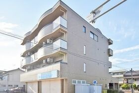 ネスト三吉の外観