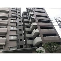 ロータリー春岡の外観