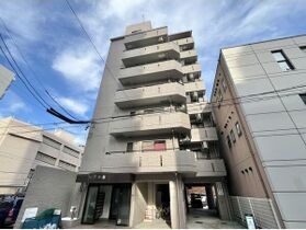 VILLAGE CHIYODA(旧クレア高峯)の外観